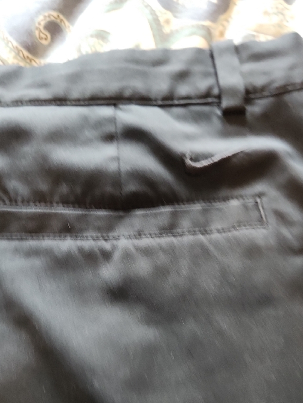 Lot Of 3 Pairs Men's Gold Shorts Nike Eddie Bauer 32 Degrees - Picture 5 of 14